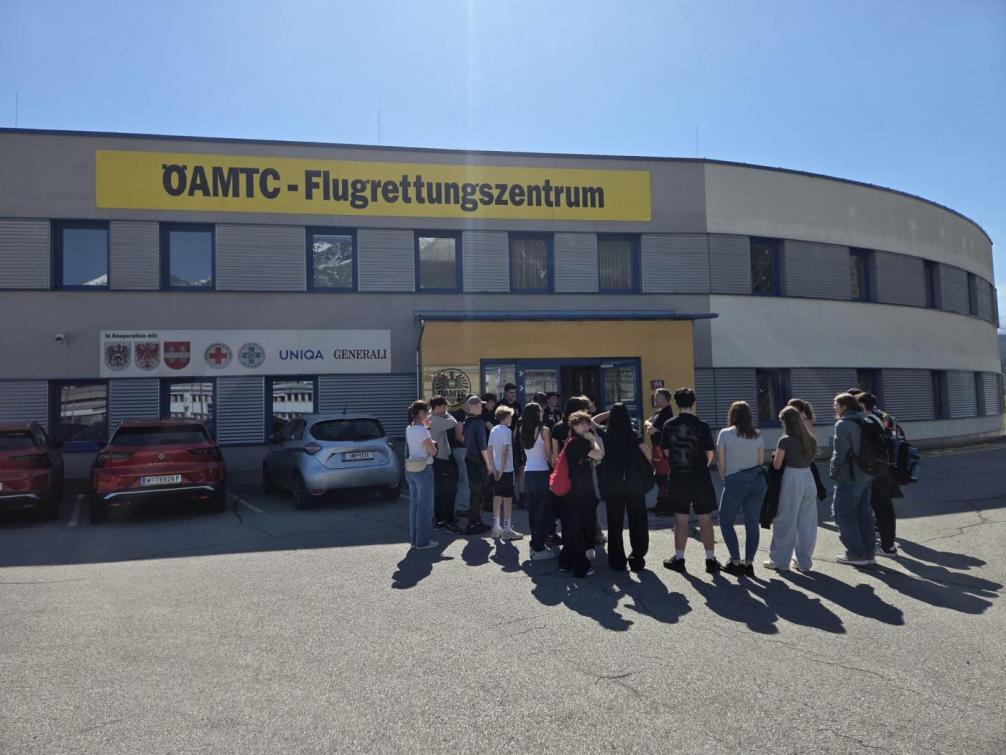 Besuch beim Stützpunkt C1